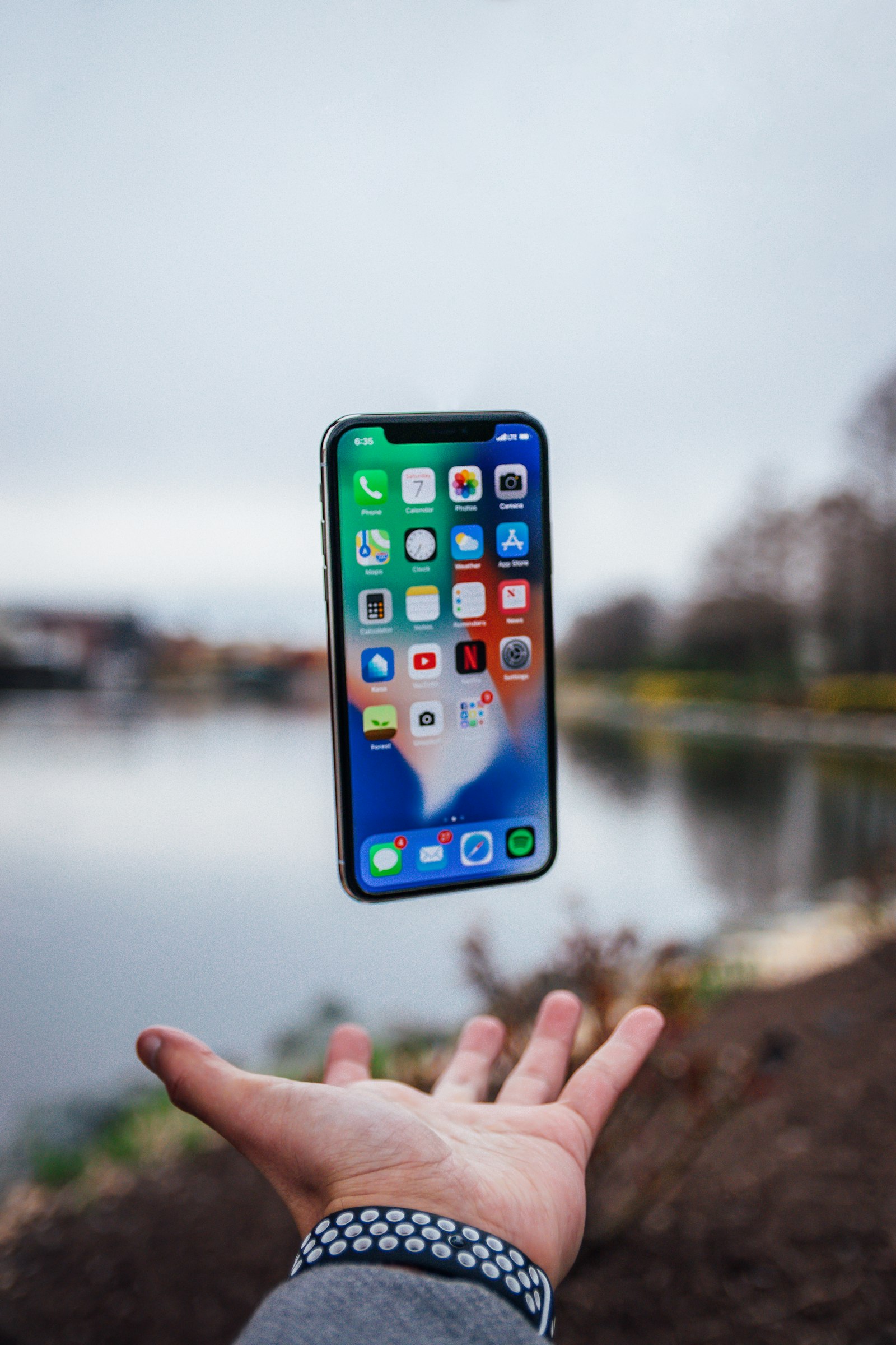 Regional eSIM vs Country eSIM: Which Should You Choose?