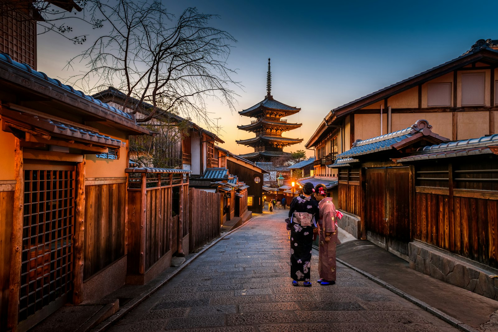 Best Way to Stay Connected in Japan